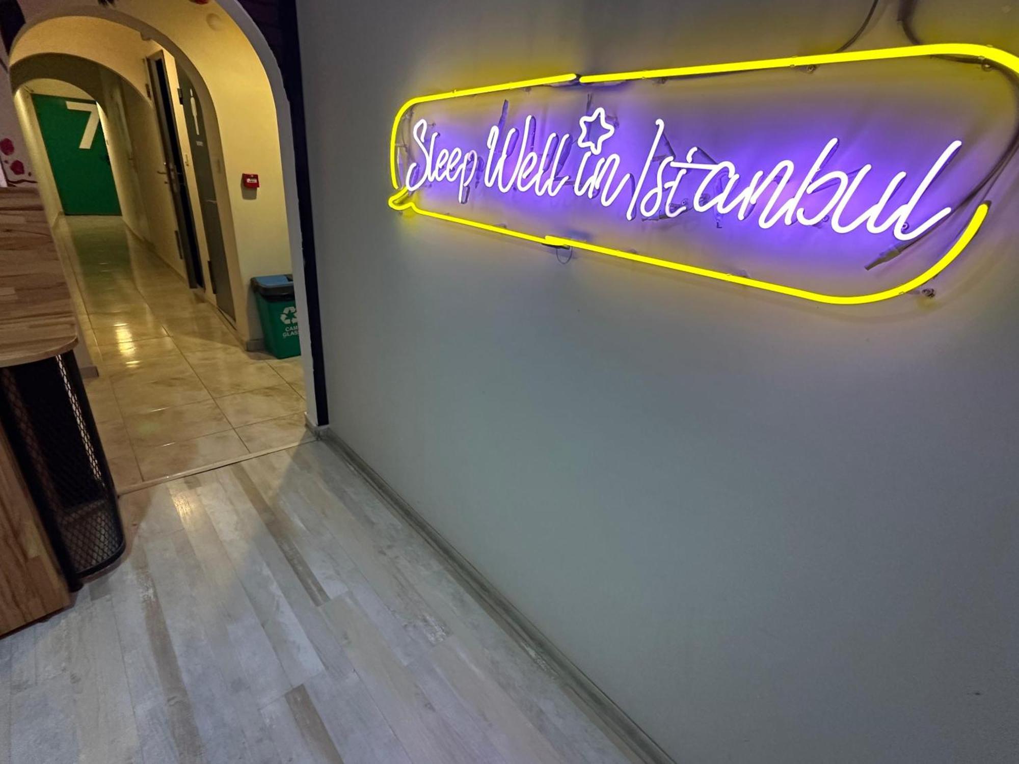 Отель Social House Стамбул Номер фото